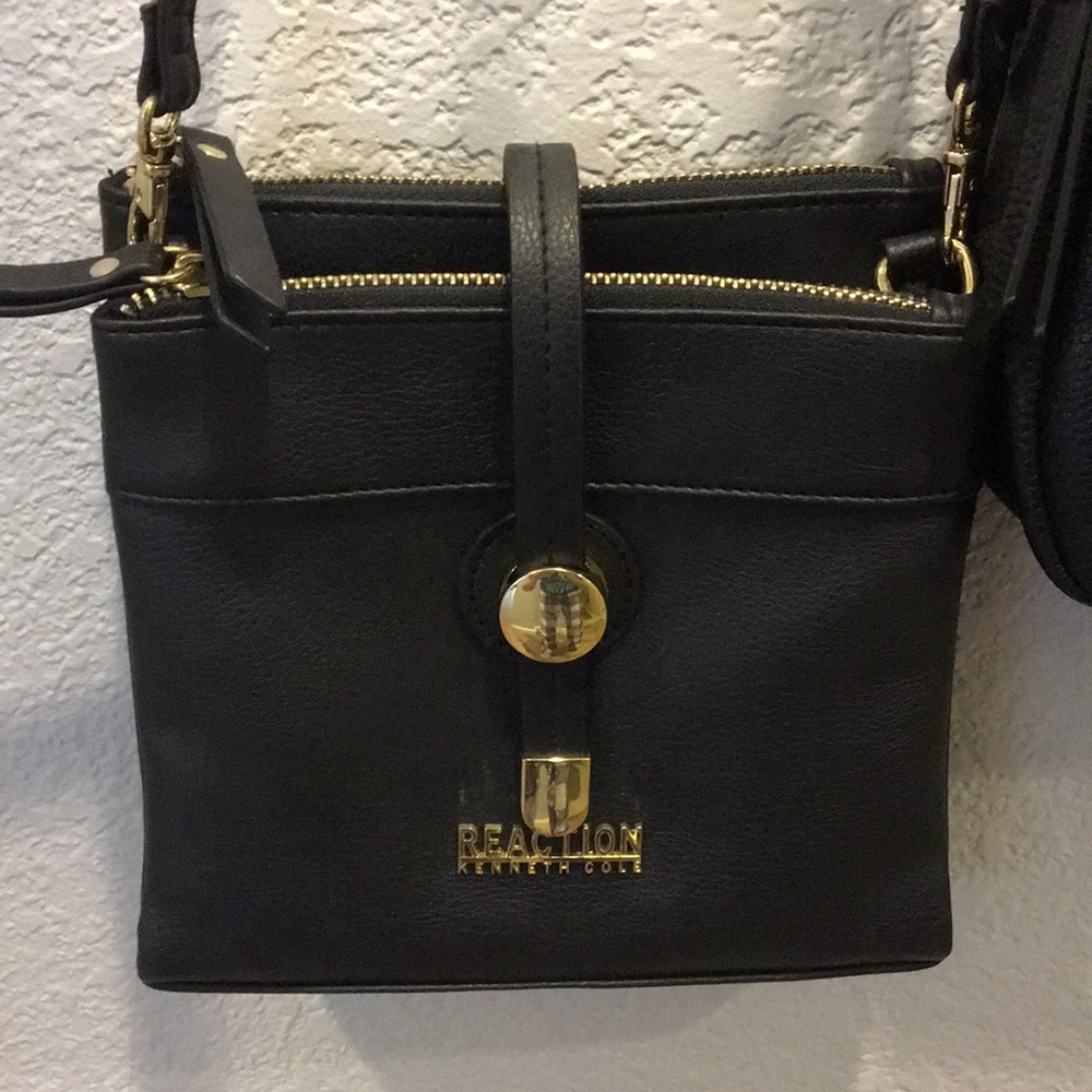 Kenneth Cole small cross body